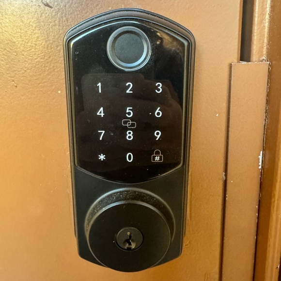 Smart Lock - Picture 1 of 4